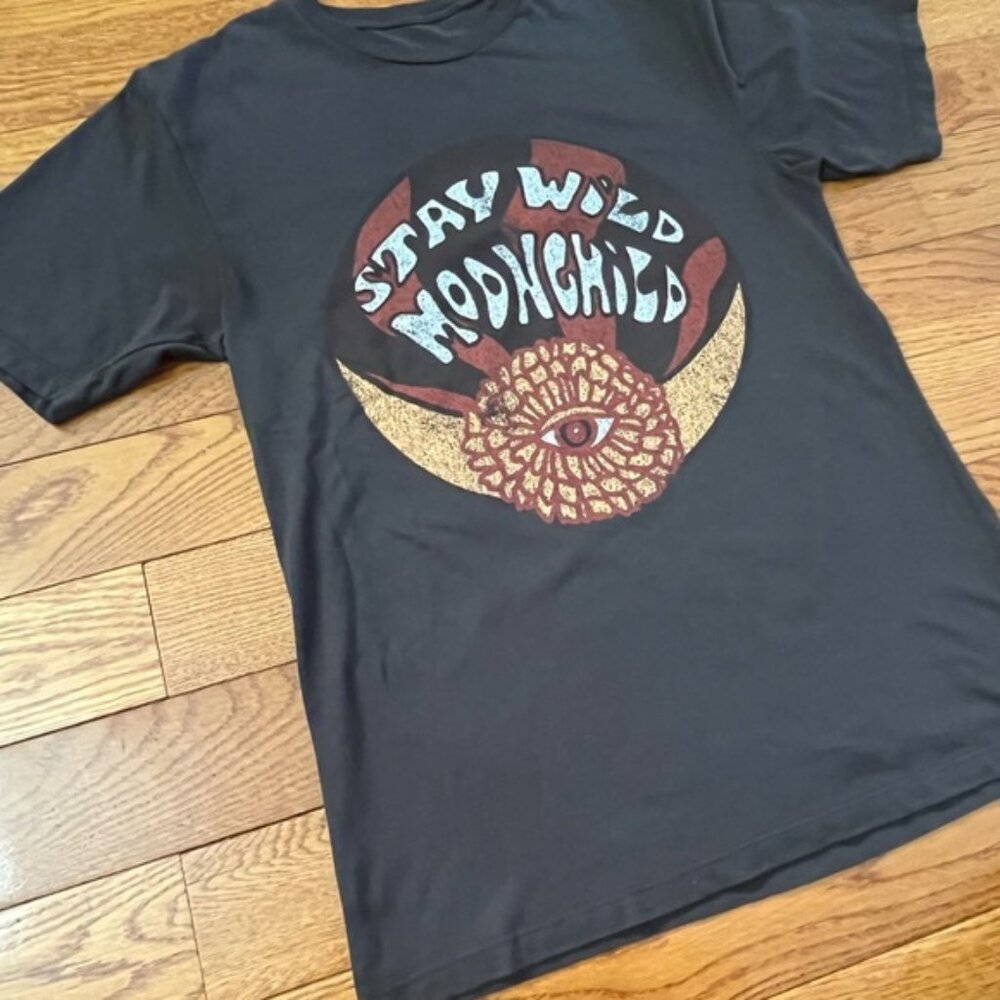 Life lothing ompany raphic rint otton  hirt